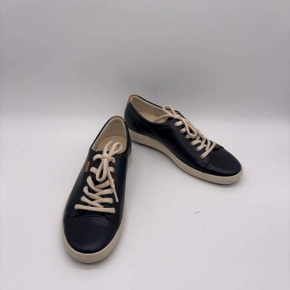 Ecco Soft 7 Nubuck Leather Sneaker, size US 9/EU 40
